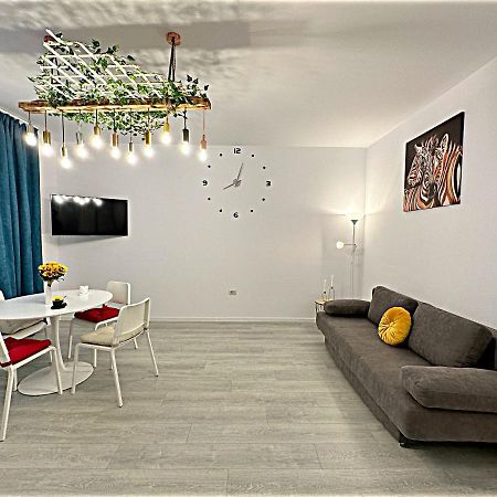 Hezo Sunshine Studio And Apartment Navodari Dış mekan fotoğraf